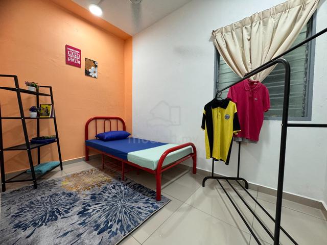 Bilik Single&Privacy-FREE Wifi,Near LRT-Bandar Utama,Tropicana,TTDI,PJ 1