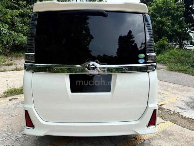 2018 Toyota VOXY 2.0 ZS KIRAMEKI (A) - 3