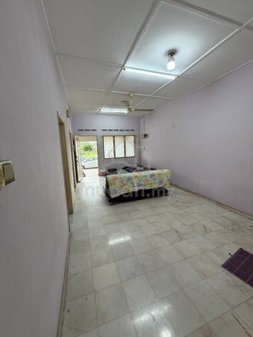 Tun Aminah/ 1 Storey/ 3bed 2bath/ Unblock View/ Cheap/ Below Market 1