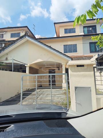 2.5  Terraced House at Taman Desa Karunmas, Seri Kembangan 1