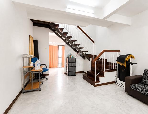 Below Market | End Lot Double Storey Taman Muda Ampang | Refurbished 1