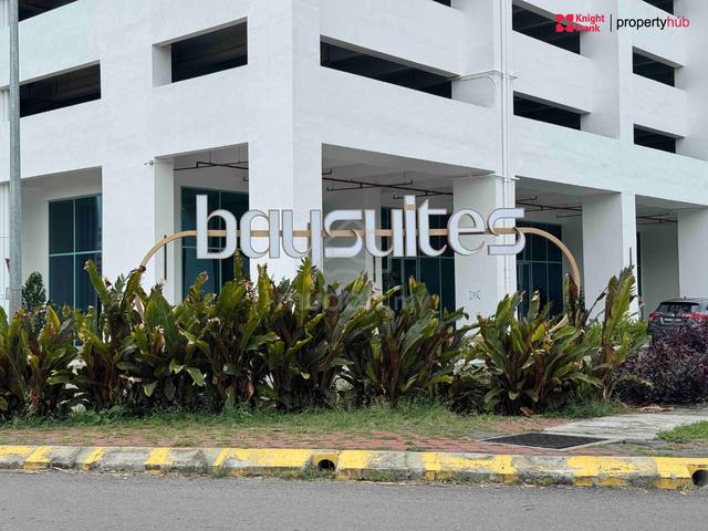 Bay Suites 1