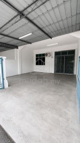 Single Storey For Sale In Simpang Renggam 1