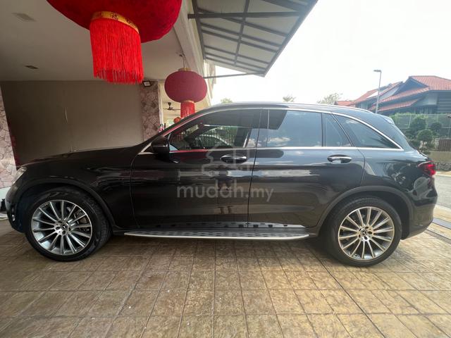 2021 Mercedes GLC200 2.0 L AMG with Good Condition - 4