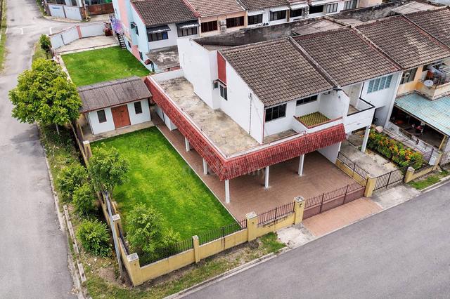 CORNER LOT BIG LAND ! Double Storey, Taman Sri Watan, Ampang 1