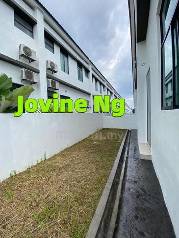 Huge Land ! 34 feet Car Porch | width 26ft Taman Desa Impian CORNER 5