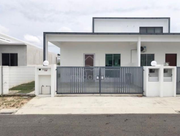 Single Storey Terrace House Kangkar Pulai 3 Bedroom Partial Furnish 1