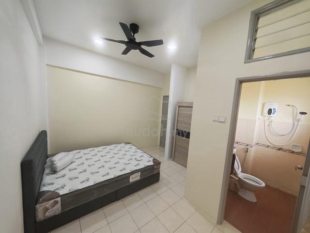 Red Ruby Apartment 1
