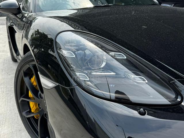 2020 Porsche CAYMAN 718 GT4 4.0 (M) UNREG UK SPEC - 2