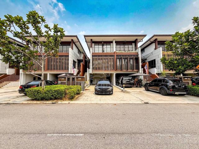 GOOD OFFER FACING OPEN🔥 3 Storey Terrace Mulia Residence Cyberjaya 1