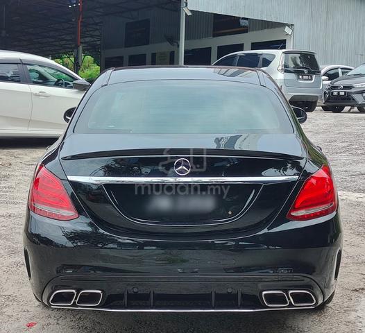 2018 Mercedes Benz C200 AMG 2.0 FREE WARRANTY - 4