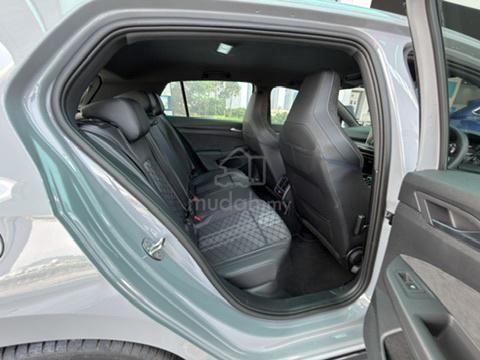 N2026 Golf R-Line 1.5eTSI - Facelift (5.5L/100KM) - 5