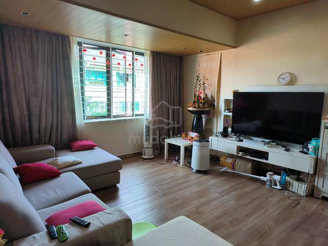 Corner Fully Extended & Renovated Townhouse Lake Valley Avenue 2 1