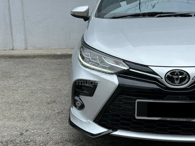 Toyota YARIS 1.5 E (A) - 4