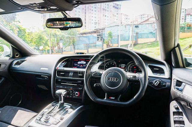 Audi A5 2.0 QUATTRO S-LINE F/Convert RS5 B&O Local - 5