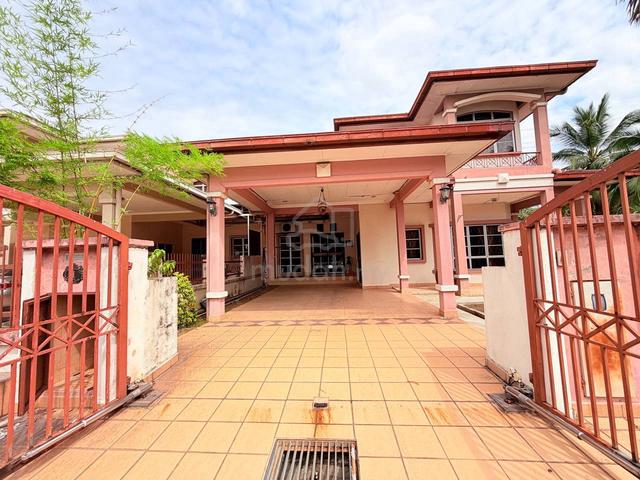 CORNER LOT RENOVATED Semi D House Taman Bukit Mewah Fasa 9, Kajang 1