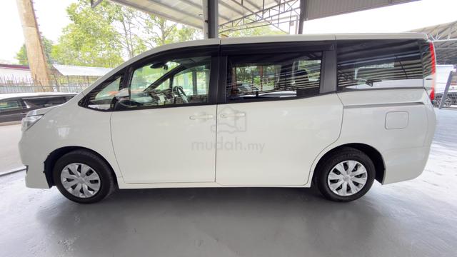 2021 Toyota NOAH 2.0 X 7 SEATER - 5