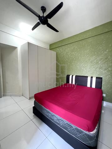 Medium Room @ Twin Residence JB | Male Only 1