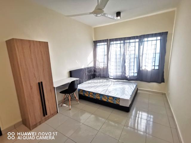 BANDAR PUTERI ROOM, Near IoI Rio Mall, PFCC, Hero, Lotus, Puchong 1