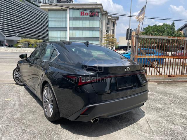 2023 Lexus IS300 2.0 VERSION L JPN GRADE 5/A UNREG - 4