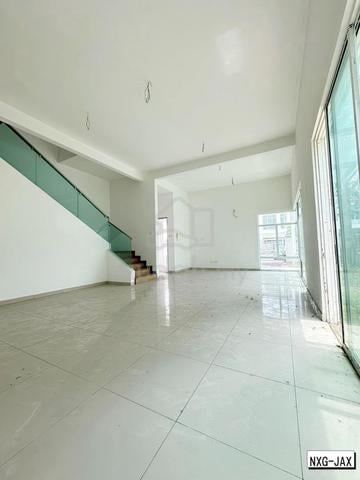 Cheapest Unit!! Double Storey Cluster Semi-D@ Canary Garden Klang 1