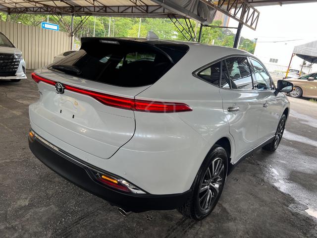 Toyota HARRIER 2.0 G 2TONES GRADE 5A 2023 JPN UNRE - 5