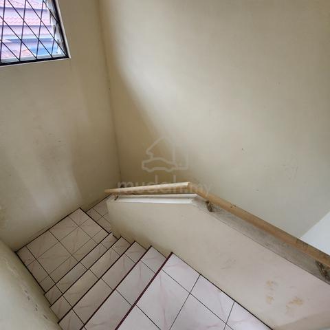 Double Storey House at Desa Ilmu, Kota Samarahan 5