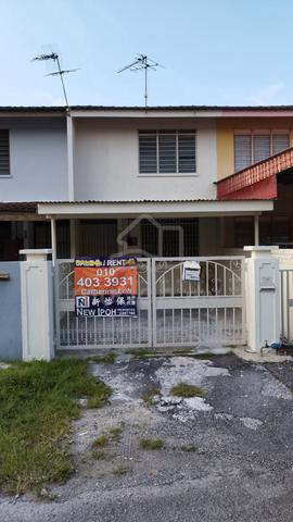 2 storey house for rent in Taman Cempaka, Ipoh. 1