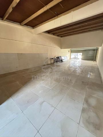 Ground floor shoplot taman bukit Serdang psk 10 | seri Kembangan 1