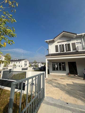CORNER LOT Msenyumia for Rent at Salak Tinggi Sepang UniKL ,KLIA 1