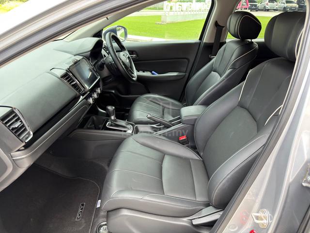 HONDA CITY 1.5 V HATCHBACK (a) 29K KM / HONDA WRT - 5