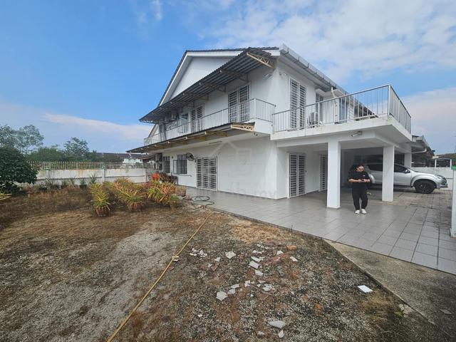 Corner 2 storey seri kembangan 1