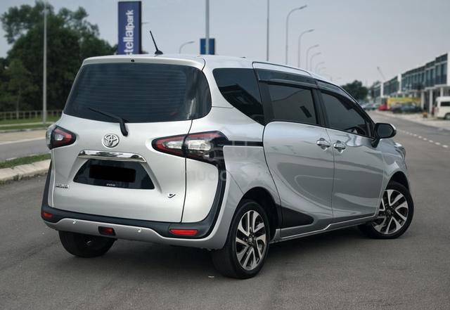 2017 Toyota SIENTA 1.5 V (A) FREE 5YRS WARRANTY - 4