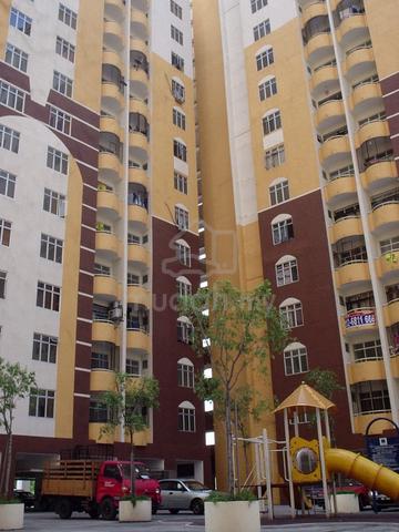 Lagoon Perdana 1
