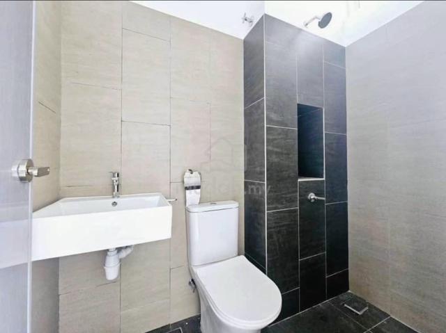 {15 Min To KLIA} Gaji Bersih RM3.5k Boleh Dapat l 22x70 4Bed 2Bath ! 5
