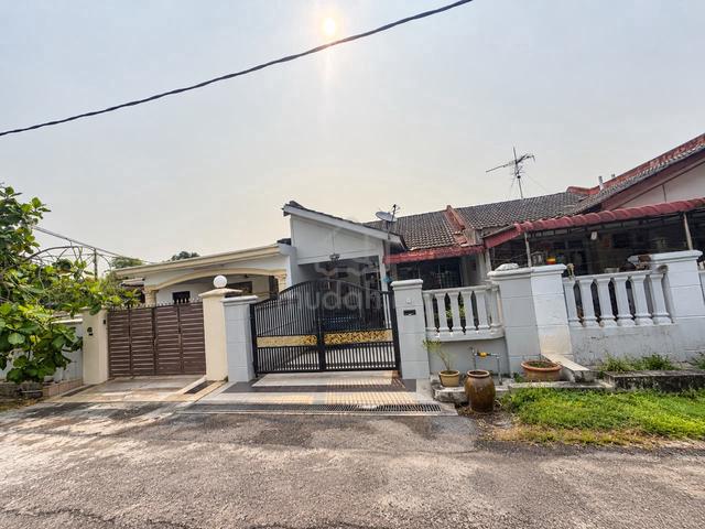 (Paling Murah) Jalan Dedaru, Taman Megah Ria, Masai,Pasir Gudang 1