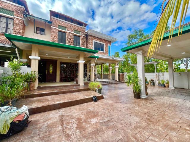 CORNER LOT 🔥 RENOVATED 2 Storey Terrace Bandar Nusaputra Puchong 1