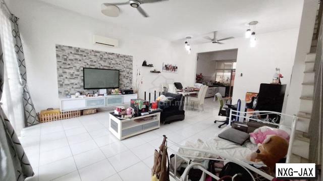 Petunia Bandar Bukit Raja Double Storey House For Sale kitchen cabinet 1