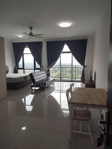 Molek Regency 1