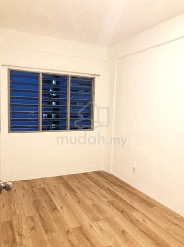 Ruselia Apartment 1
