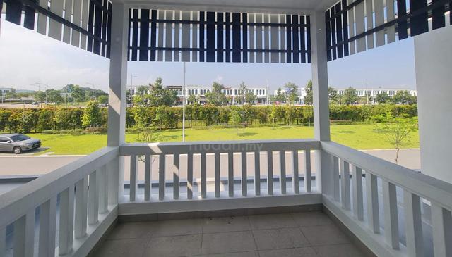 Mellowood Phase 2 Facing Open Fully Furnished, Renovated, Eco Majestic 1