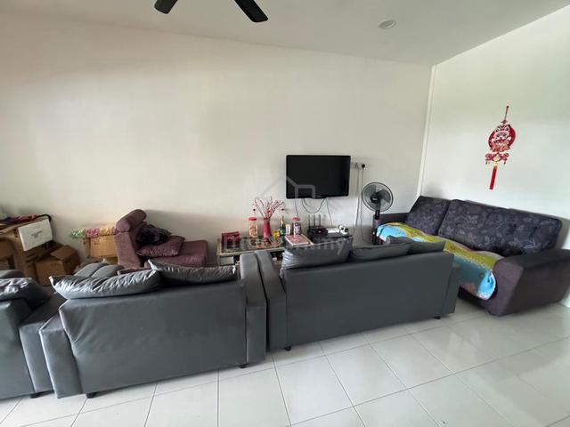 For Sale Fully Renovated Single Storey Intermediate Samarindah Samarah 1