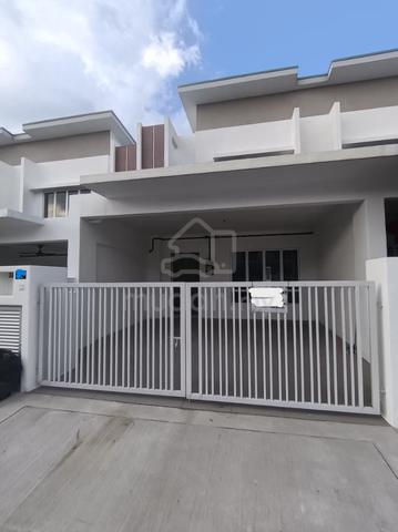 Bandar Sri Sendayan Elonia @ Bayu Sutera Double Storey House for Rent 1