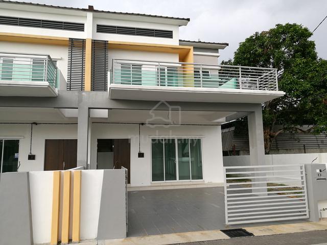 Freehold Gated Terrace House Corner Unit For Sale 1