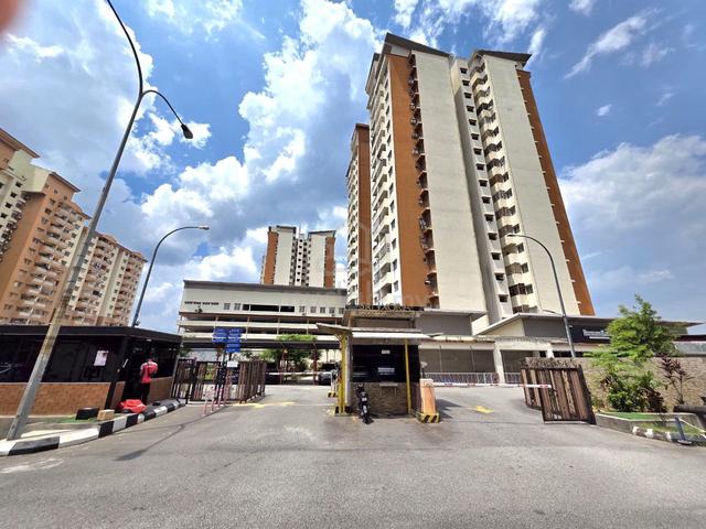 Sri Ixora Apartment 1