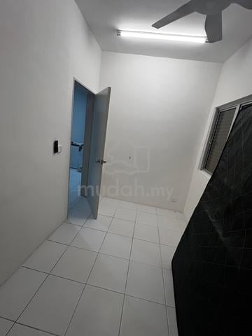 bilik untuk sewa , termasuk api dan air 1