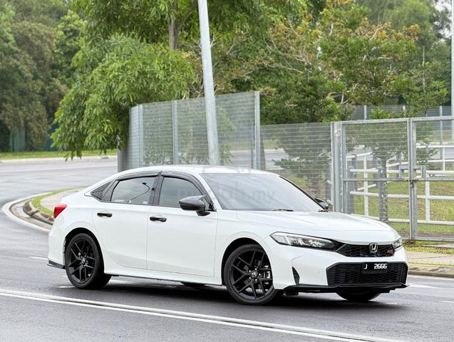 2023 Honda CIVIC 2.0 E:HEV RS FE (A) Warrany Honda - 1