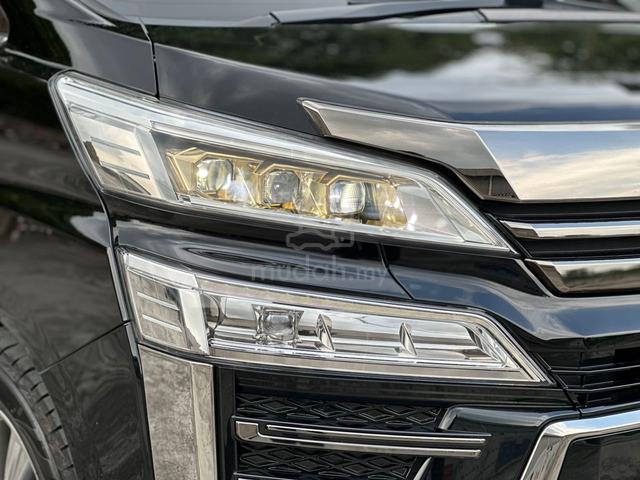 38100KM 4.5 A ✨2022 Toyota VELLFIRE GOLDEN EYE ✨ - 2