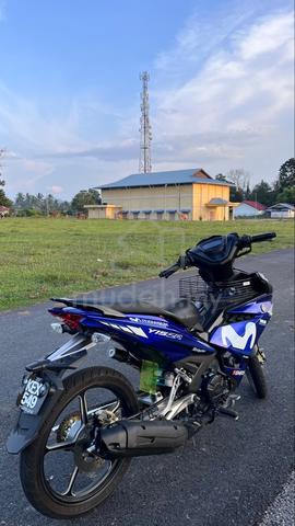 motorcycle - photo 3 of 3