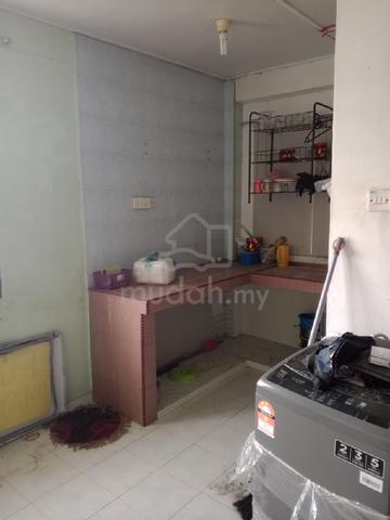 House For Sale Taman layang layang 1